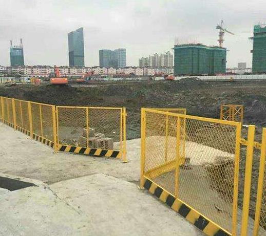 基坑护栏网图片 基坑护栏网图片