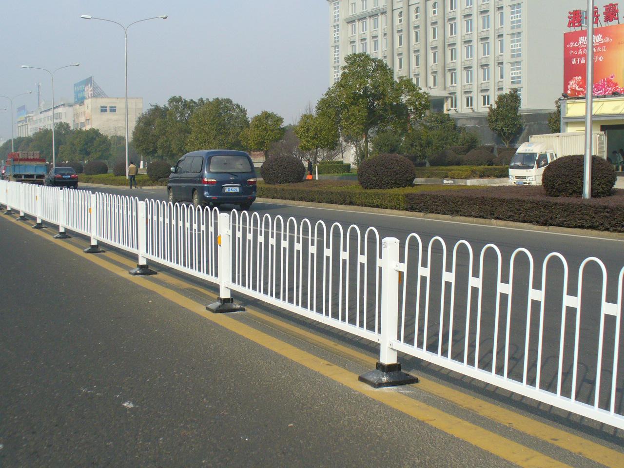 公路隔离栏图片--4