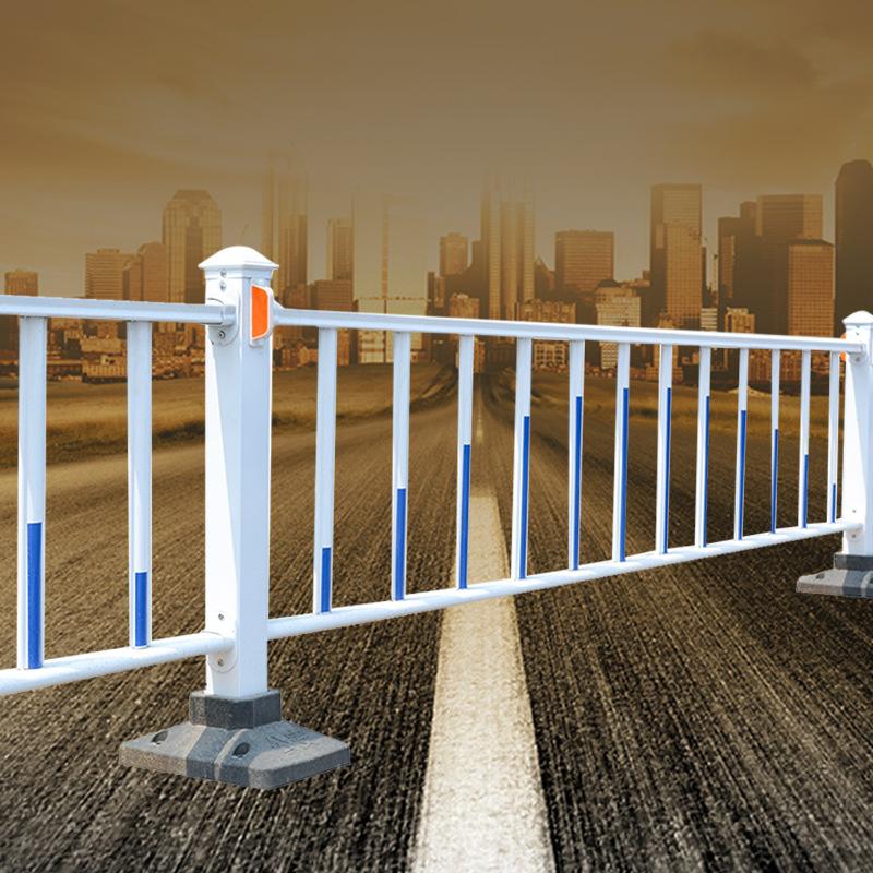 道路护栏图片