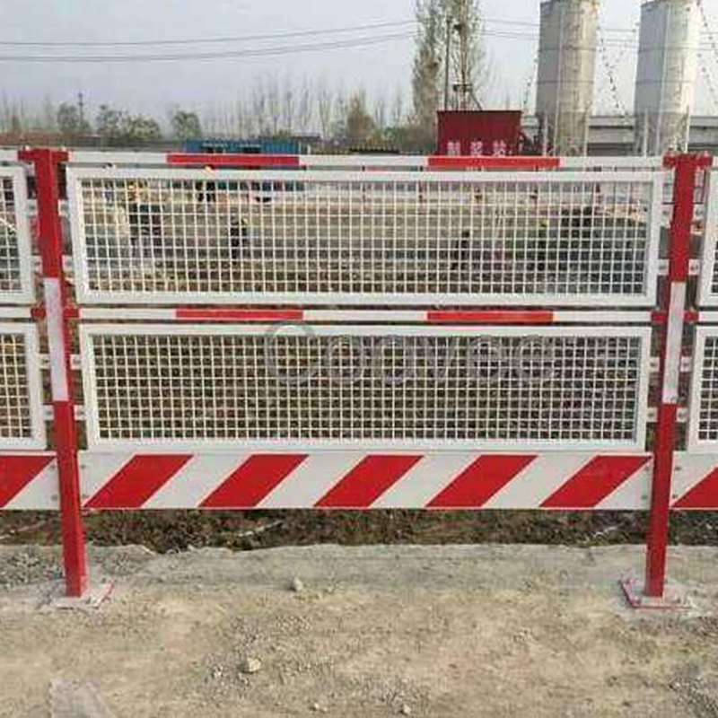北京建工基坑护栏图片--4 北京建工基坑护栏图片--4