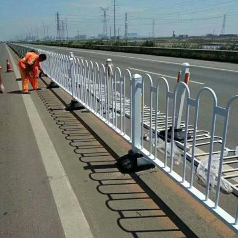 钢制道路护栏图片--2