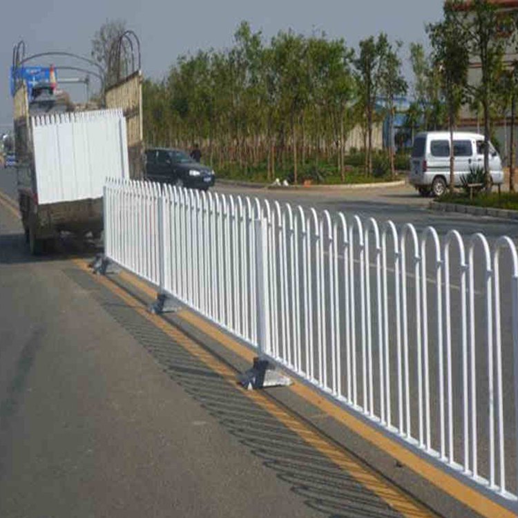 道路隔离栅图片--3 道路隔离栅图片--3
